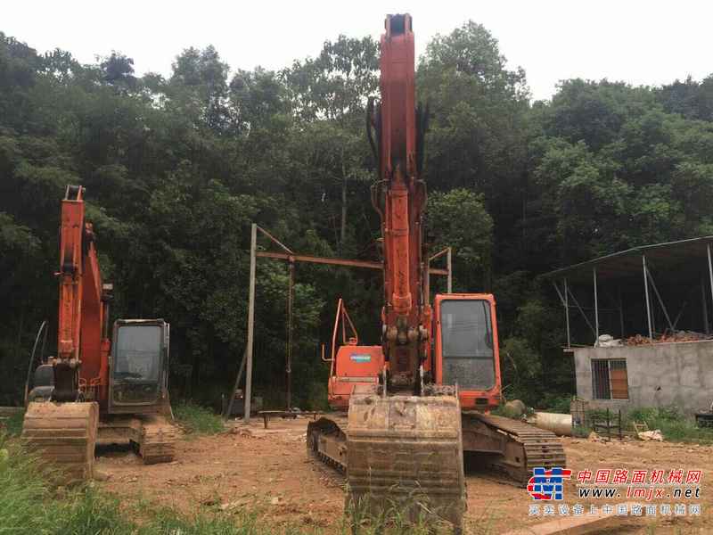 江西出售转让二手8600小时2010年斗山DH225LC挖掘机