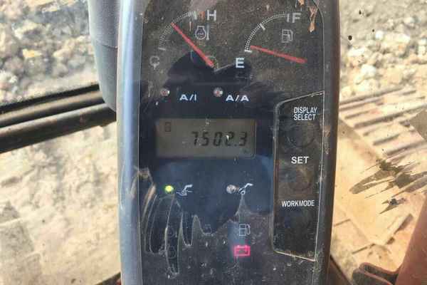 江西出售转让二手7502小时2011年日立ZX120挖掘机