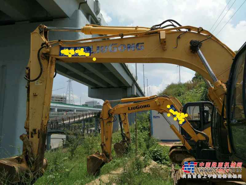 贵州出售转让二手3646小时2011年柳工CLG915D挖掘机