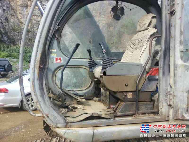 云南出售转让二手12000小时2002年神钢SK70挖掘机