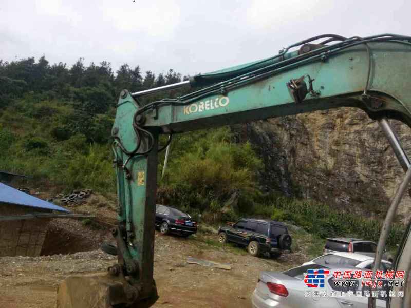 云南出售转让二手12000小时2002年神钢SK70挖掘机