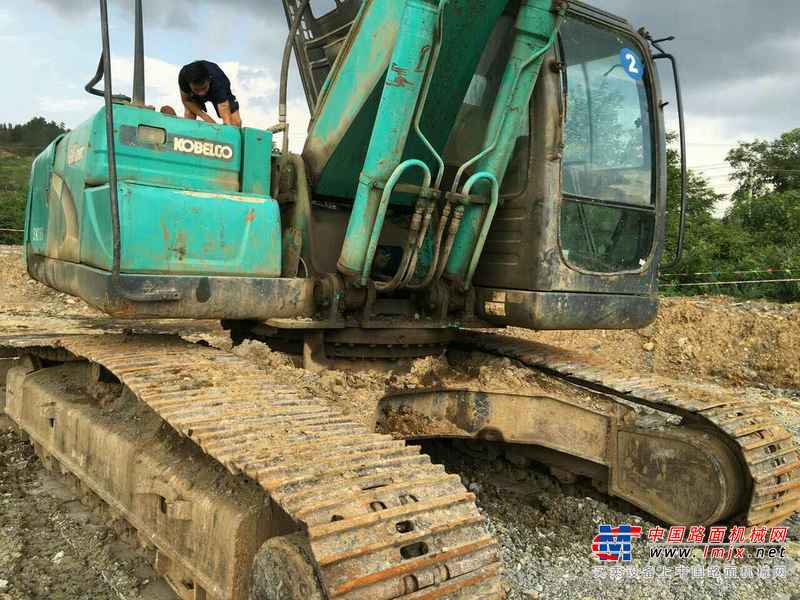 贵州出售转让二手11000小时2008年神钢SK250挖掘机