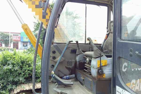 山西出售转让二手9000小时2009年卡特重工CT80挖掘机