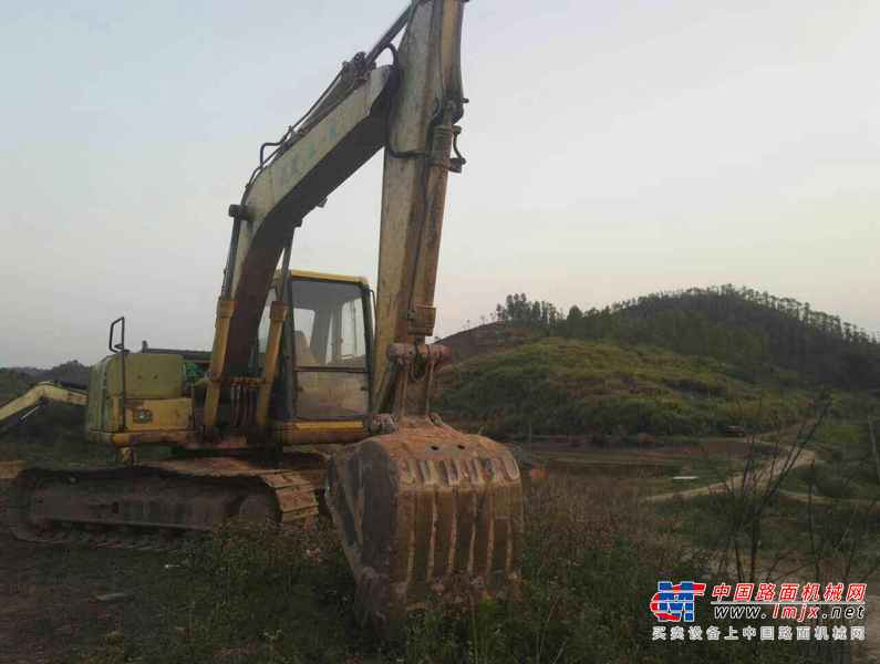广东出售转让二手13500小时2002年小松PC120挖掘机
