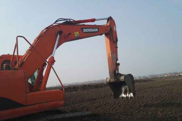 安徽出售转让二手11080小时2011年斗山DH225LC挖掘机
