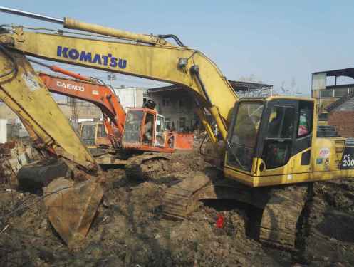 安徽出售转让二手14000小时2009年小松PC200挖掘机
