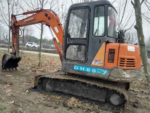 安徽出售转让二手12500小时2006年斗山DH55挖掘机
