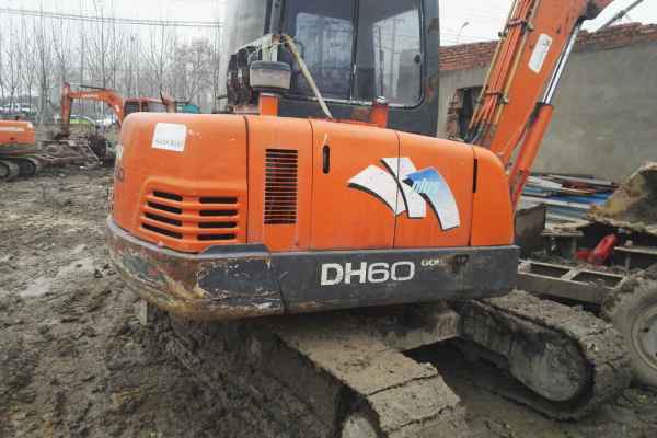 安徽出售转让二手13000小时2007年斗山DH55挖掘机