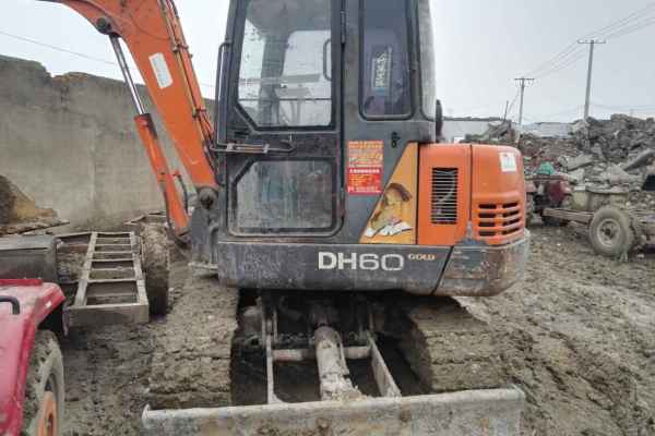 安徽出售转让二手13000小时2007年斗山DH55挖掘机