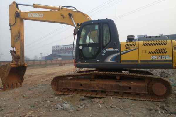 北京出售转让二手6800小时2013年神钢SK210挖掘机
