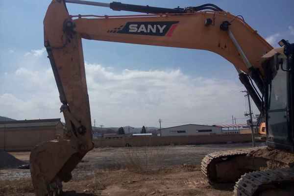 甘肃出售转让二手4800小时2013年三一重工SY215C挖掘机