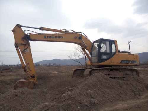 甘肃出售转让二手7600小时2009年柳工225C挖掘机