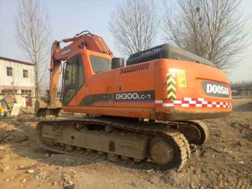 北京出售转让二手7100小时2011年斗山DX340LC挖掘机