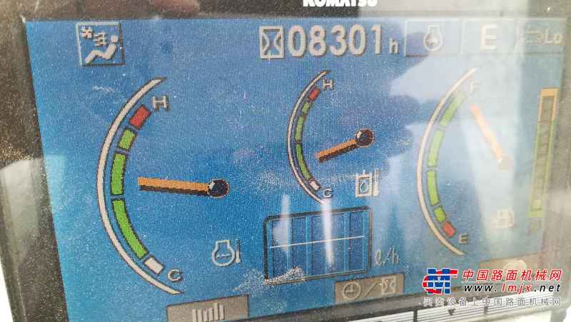 山东出售转让二手8000小时2010年小松PC200挖掘机
