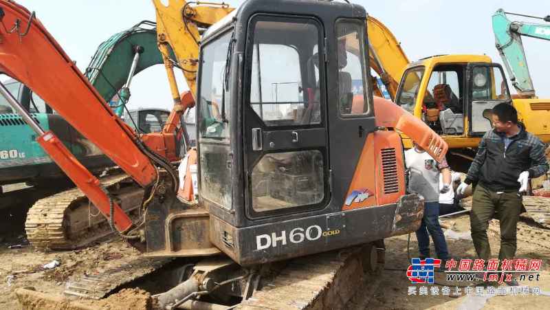 山东出售转让二手5000小时2012年斗山DH55挖掘机