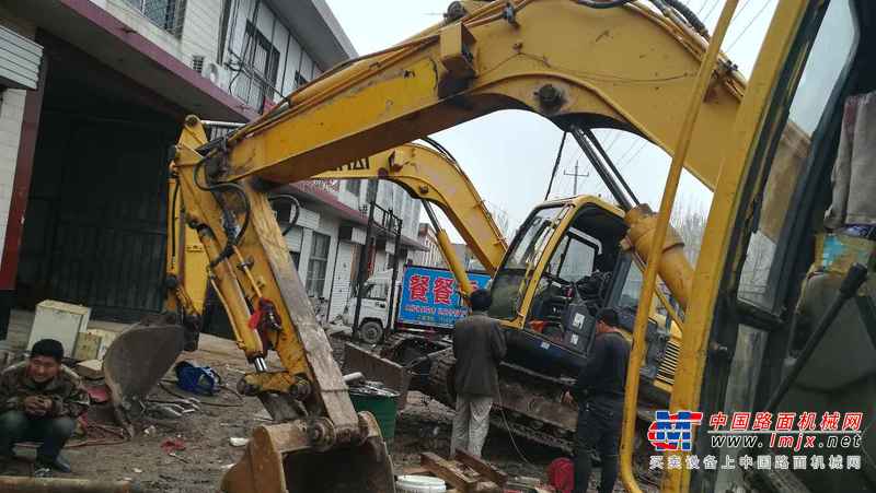 山东出售转让二手9000小时2009年玉柴YC85挖掘机
