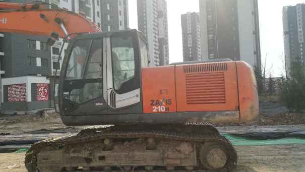 山东出售转让二手6000小时2010年日立ZX200挖掘机