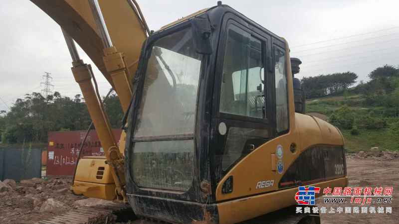 重庆出售转让二手13508小时2005年卡特彼勒320C挖掘机