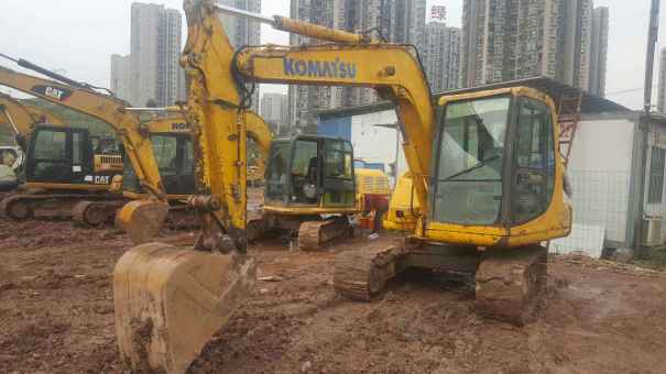 重庆出售转让二手12659小时2009年小松PC60挖掘机