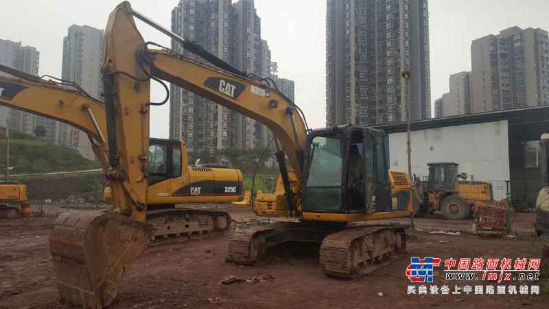 重庆出售转让二手7800小时2011年卡特彼勒312D挖掘机
