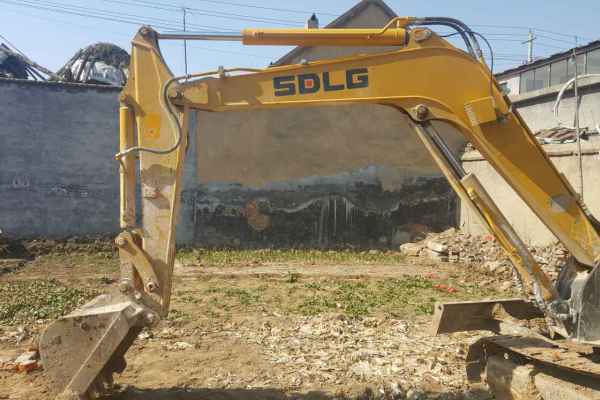 山东出售转让二手1700小时2015年临工LG660E挖掘机