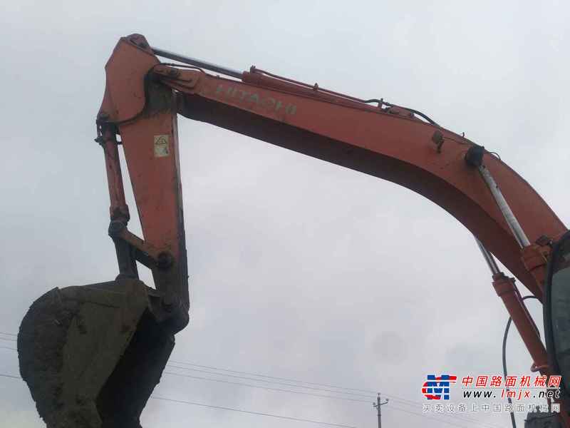 黑龙江出售转让二手18000小时2009年日立ZX270挖掘机