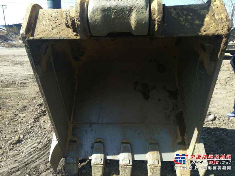 黑龙江出售转让二手13025小时2010年住友SH240挖掘机
