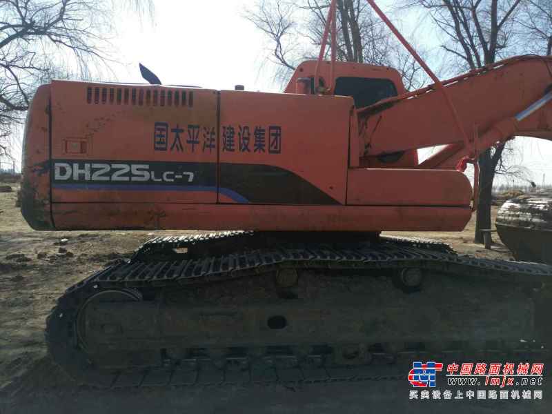 黑龙江出售转让二手5000小时2010年斗山DH225LC挖掘机