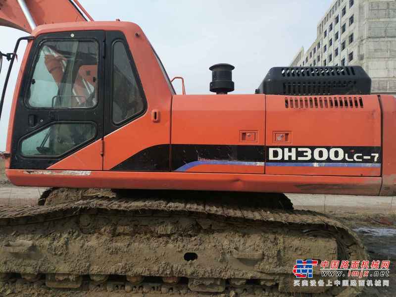 黑龙江出售转让二手6000小时2005年斗山DH300LC挖掘机