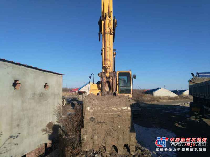 黑龙江出售转让二手8000小时2007年现代R335LC挖掘机