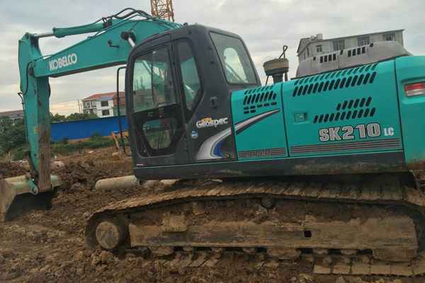 江西出售转让二手9200小时2011年神钢SK210LC挖掘机