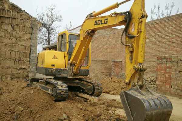 山西出售转让二手5500小时2011年临工LG660挖掘机
