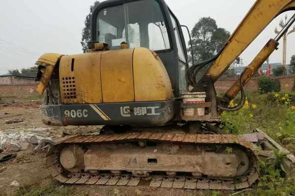 四川出售转让二手8000小时2011年柳工CLG906C挖掘机