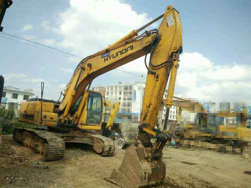 云南出售转让二手6618小时2010年现代R225挖掘机