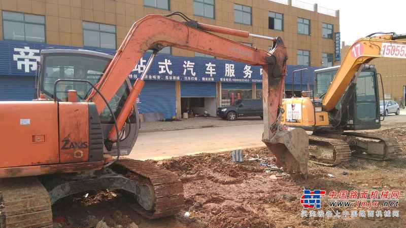 安徽出售转让二手7910小时2012年日立ZX70挖掘机