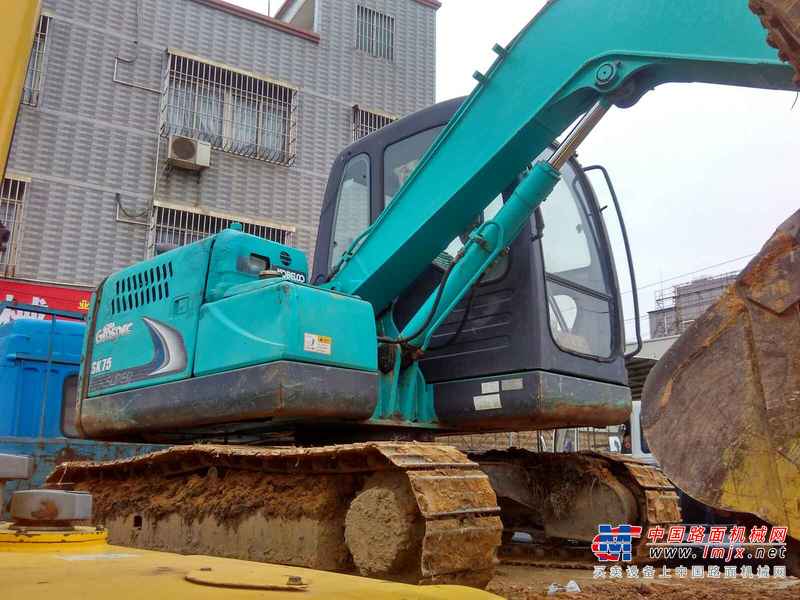 广东出售转让二手7500小时2011年神钢SK75挖掘机