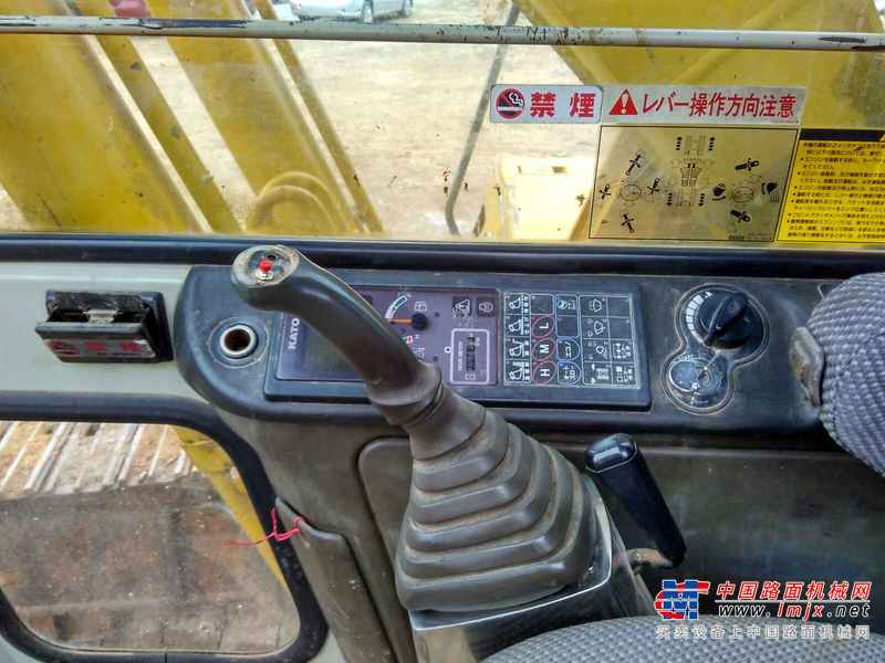 广东出售转让二手5000小时2003年加藤HD820II挖掘机
