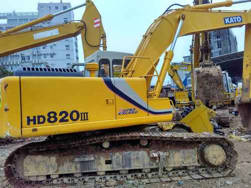 广东出售转让二手5000小时2003年加藤HD820E挖掘机