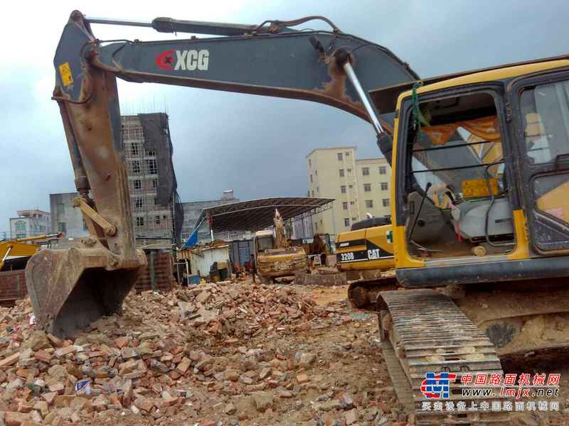 广东出售转让二手5000小时2008年徐挖XCG240LC挖掘机