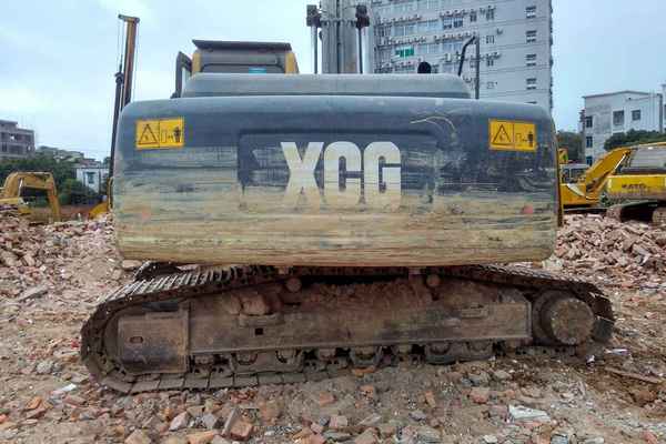 广东出售转让二手5000小时2008年徐挖XCG240LC挖掘机