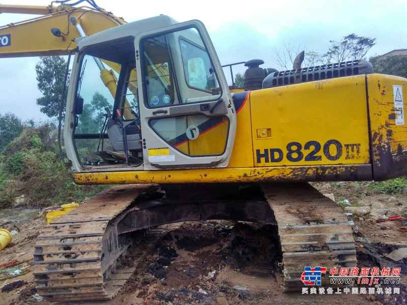 广东出售转让二手5000小时2007年加藤HD820III挖掘机