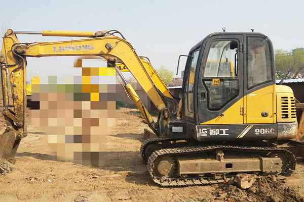 山东出售转让二手6000小时2011年柳工CLG906C挖掘机