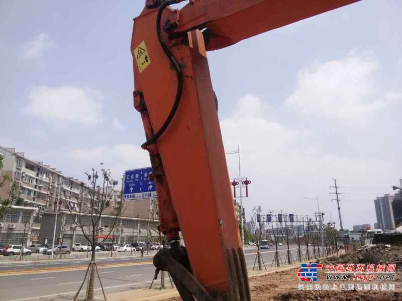湖南出售转让二手8000小时2010年斗山DH150挖掘机