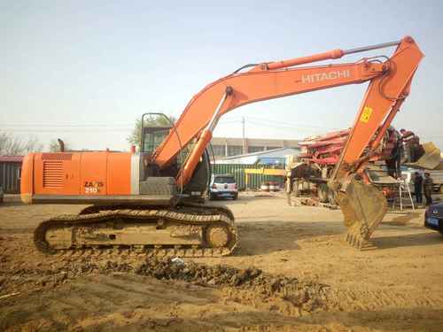 山东出售转让二手5500小时2011年日立ZX210H挖掘机