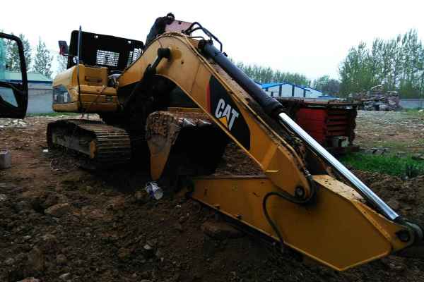 江苏出售转让二手7000小时2012年卡特彼勒324D挖掘机
