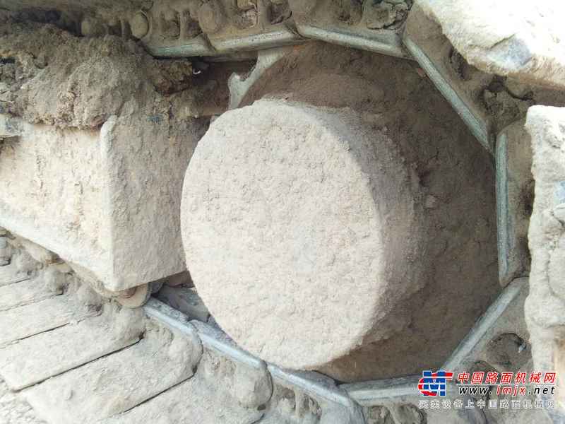 山西出售转让二手2000小时2014年龙工LG6150挖掘机