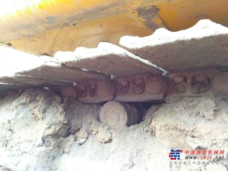 山西出售转让二手2000小时2014年龙工LG6150挖掘机
