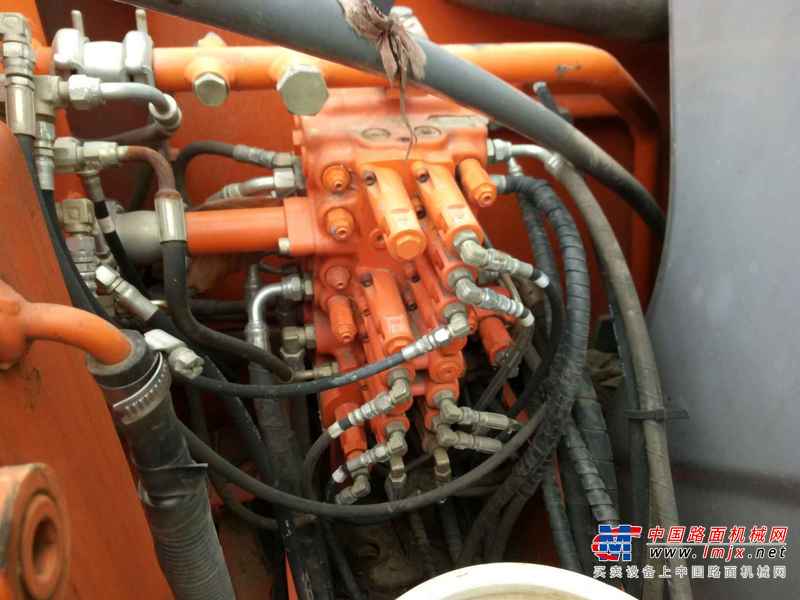 安徽出售转让二手6500小时2010年日立ZX60挖掘机