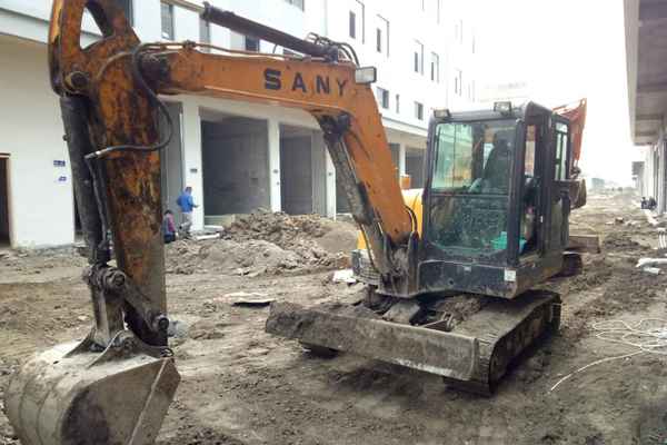 安徽出售转让二手8000小时2011年三一重工SY55C挖掘机