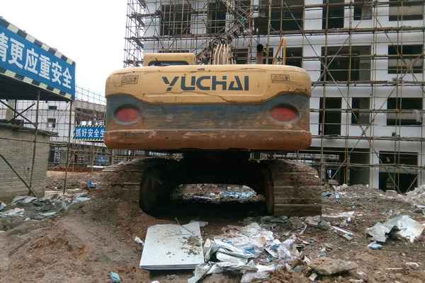 贵州出售转让二手8100小时2010年玉柴YC230LC挖掘机